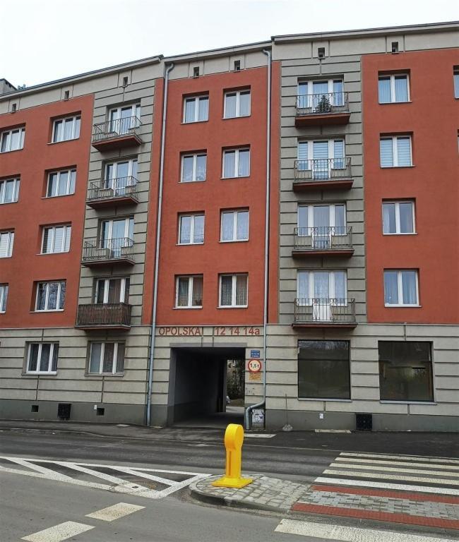 Szmaragdowy Apartament Przy Ulicy Opolskiej Тарновске Гори Екстериор снимка